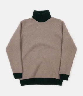 Country Of Origin Turtleneck Sweatshirt - Mushroom / Green