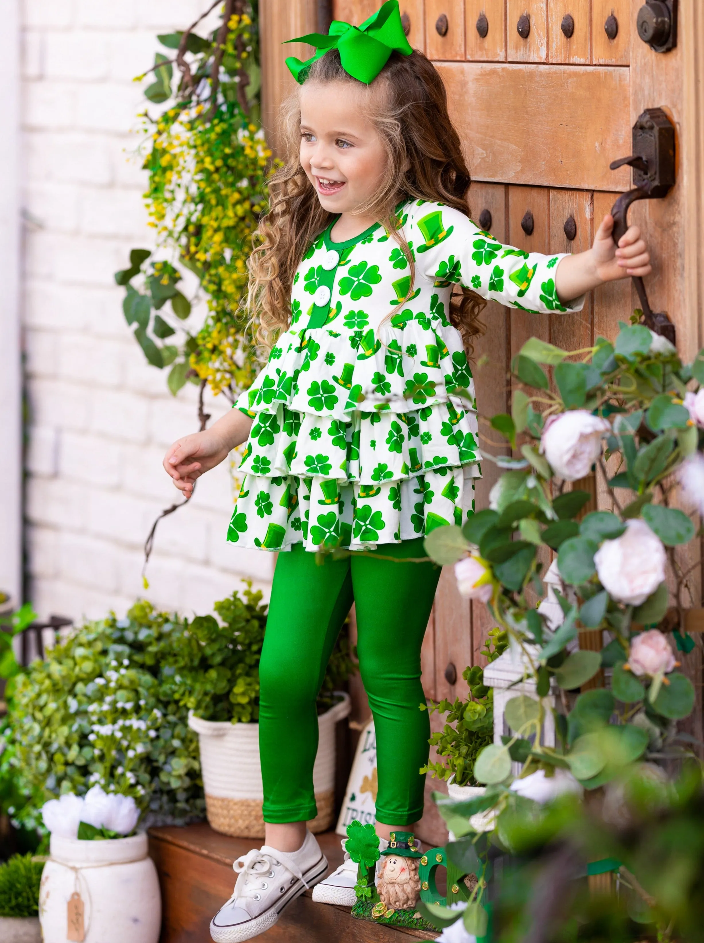 Girls Four-Leaf Clover Print Tiered Ruffled Tunic And Legging Set