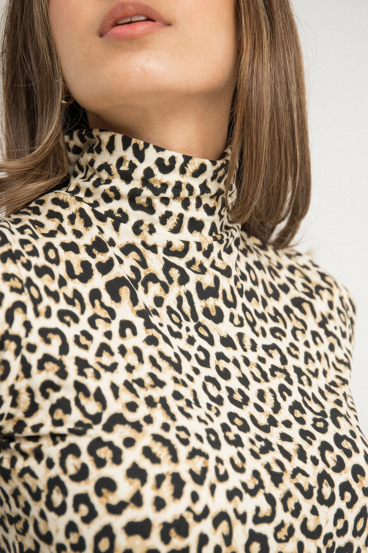 HIGH NECK TOP-LEOPARD