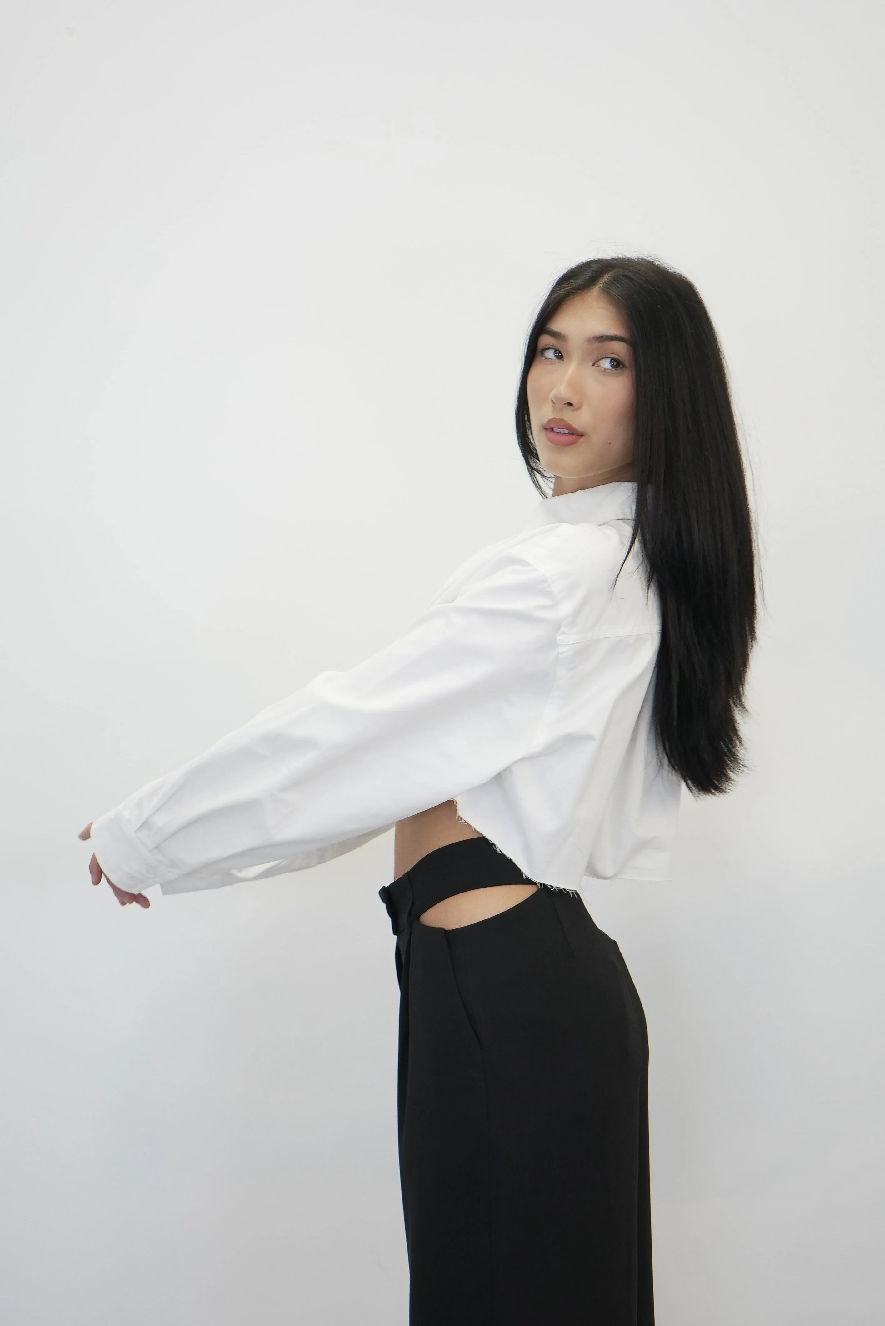 SELEN CROPPED SHIRT