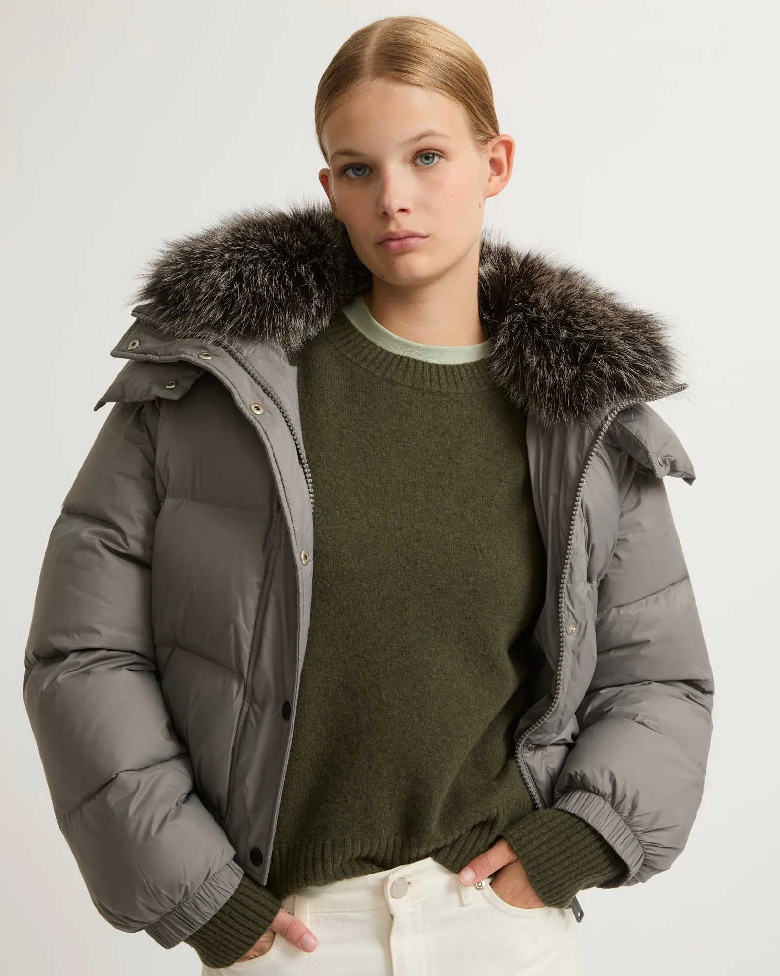 Short down jacket with fox fur collar